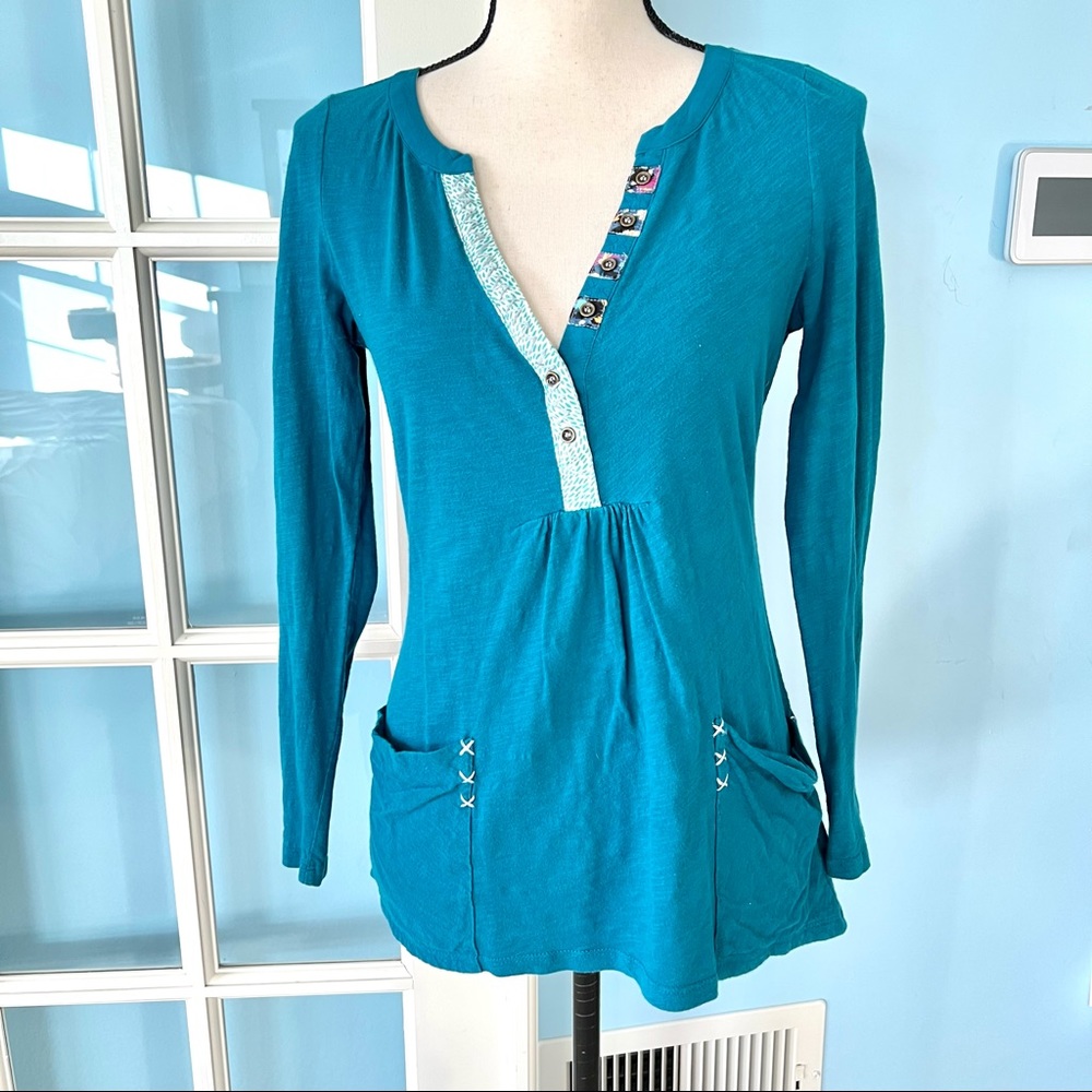 ANTHROPOLOGIE LITTLE YELLOW BUTTON Calantha Long Sleeve Henley—SZ. XS